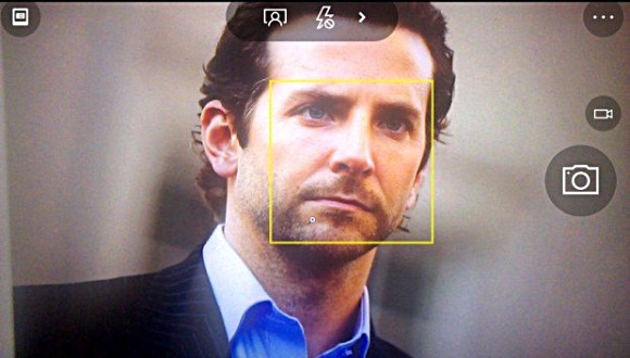 Windows 10 Mobile to feature face tracking front camera