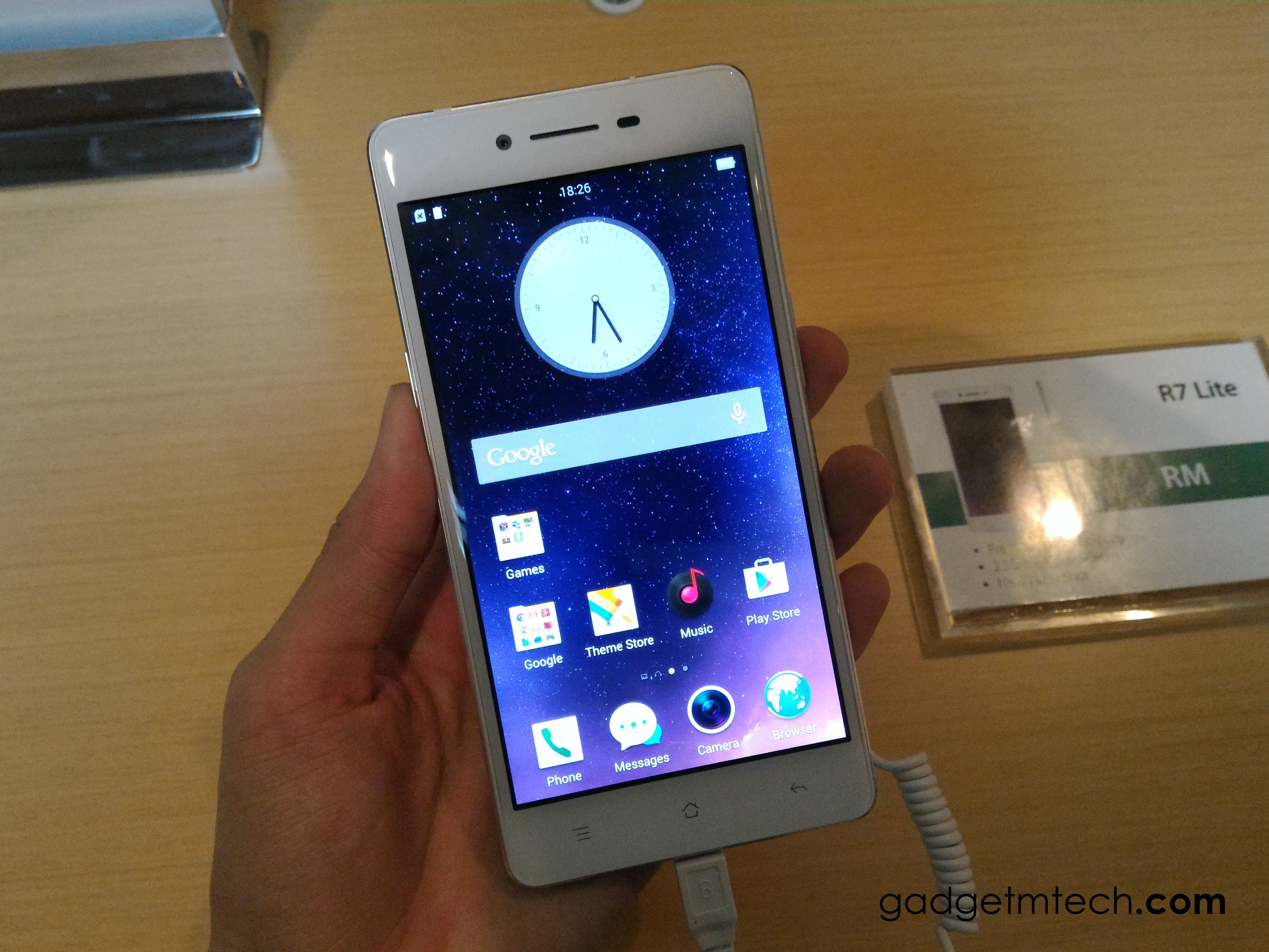 OPPO R7 Lite Hands-on - 1