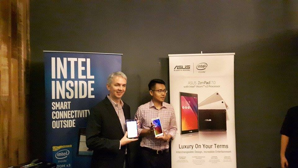 ASUS ZenPad 7 Media Preview