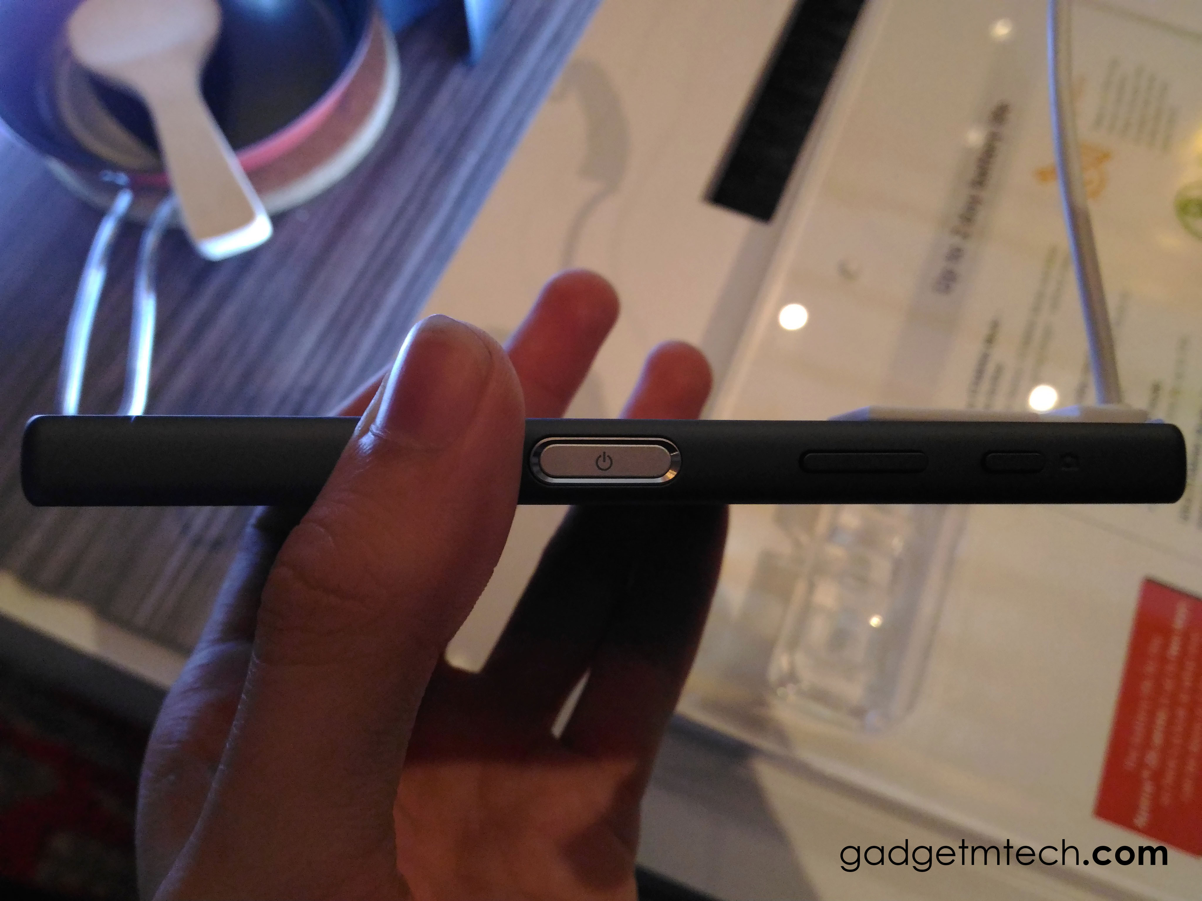 Sony Xperia Z5 Compact_4