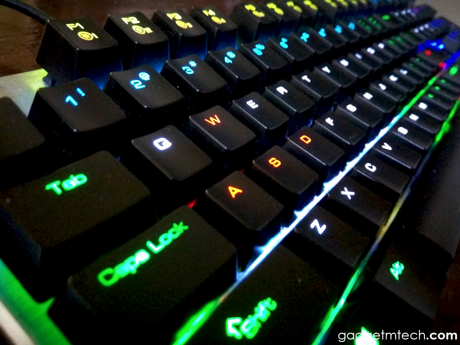 Armaggeddon RGB Raptor MKA-11R Review: Rainbow Lighting