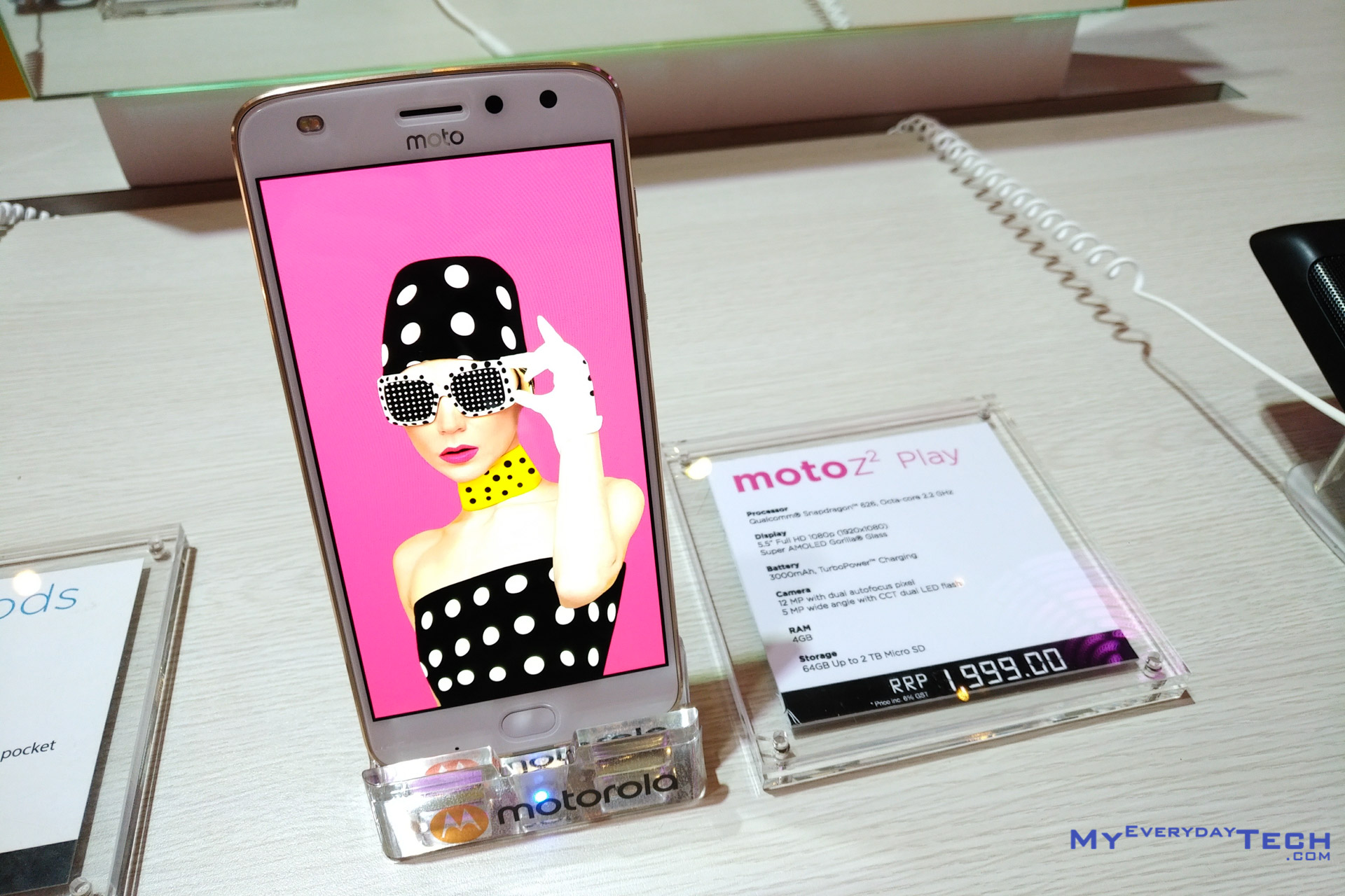 Motorola Moto Z2 Play