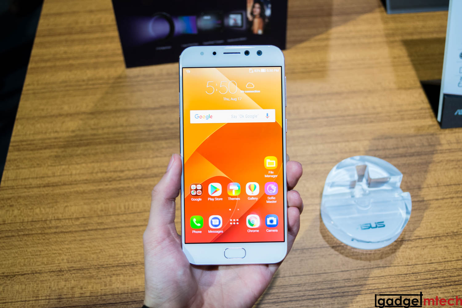 ASUS ZenFone 4 Selfie Pro_1