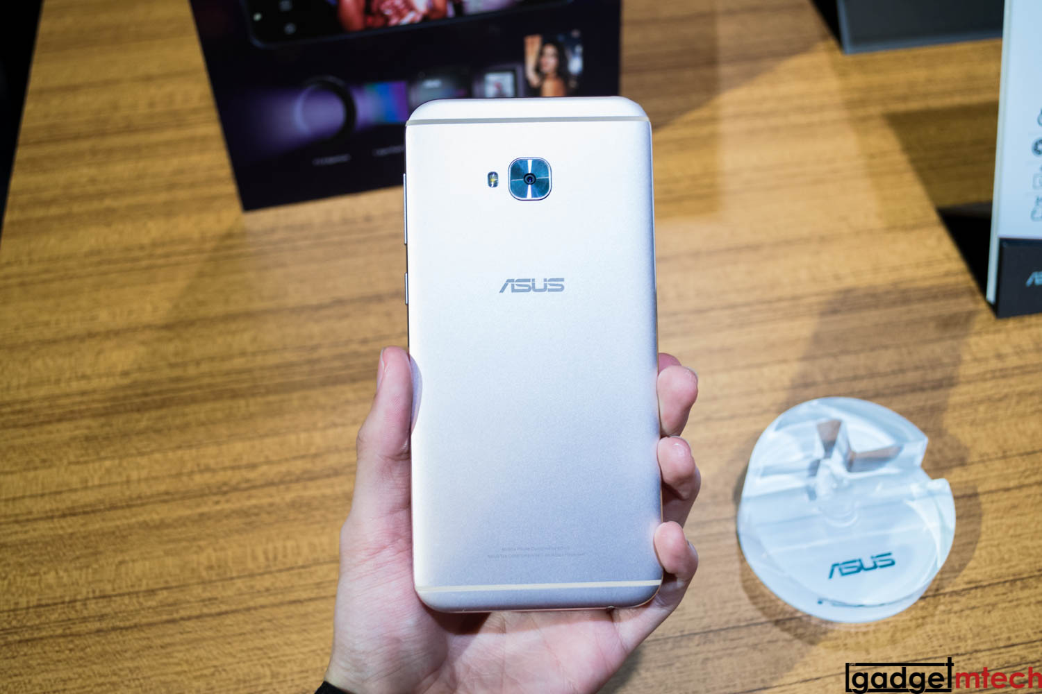 ASUS ZenFone 4 Selfie Pro_2
