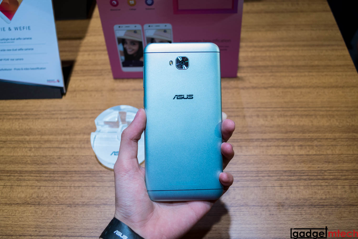 ASUS ZenFone 4 Selfie_2