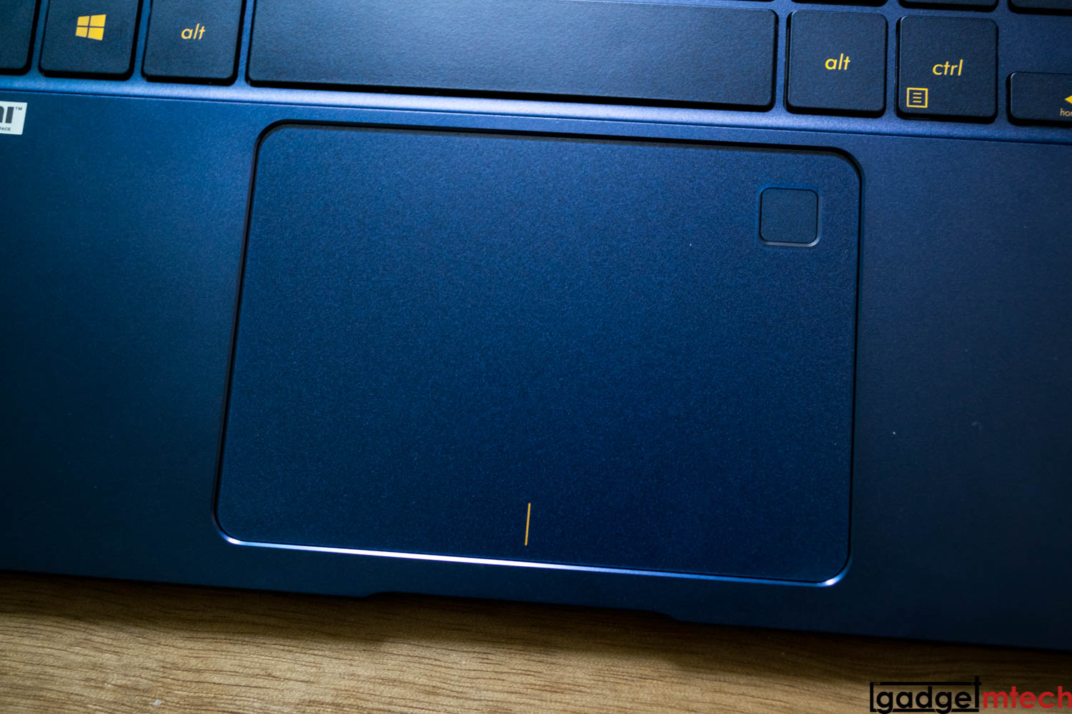 ASUS ZenBook 3 Deluxe Review_7