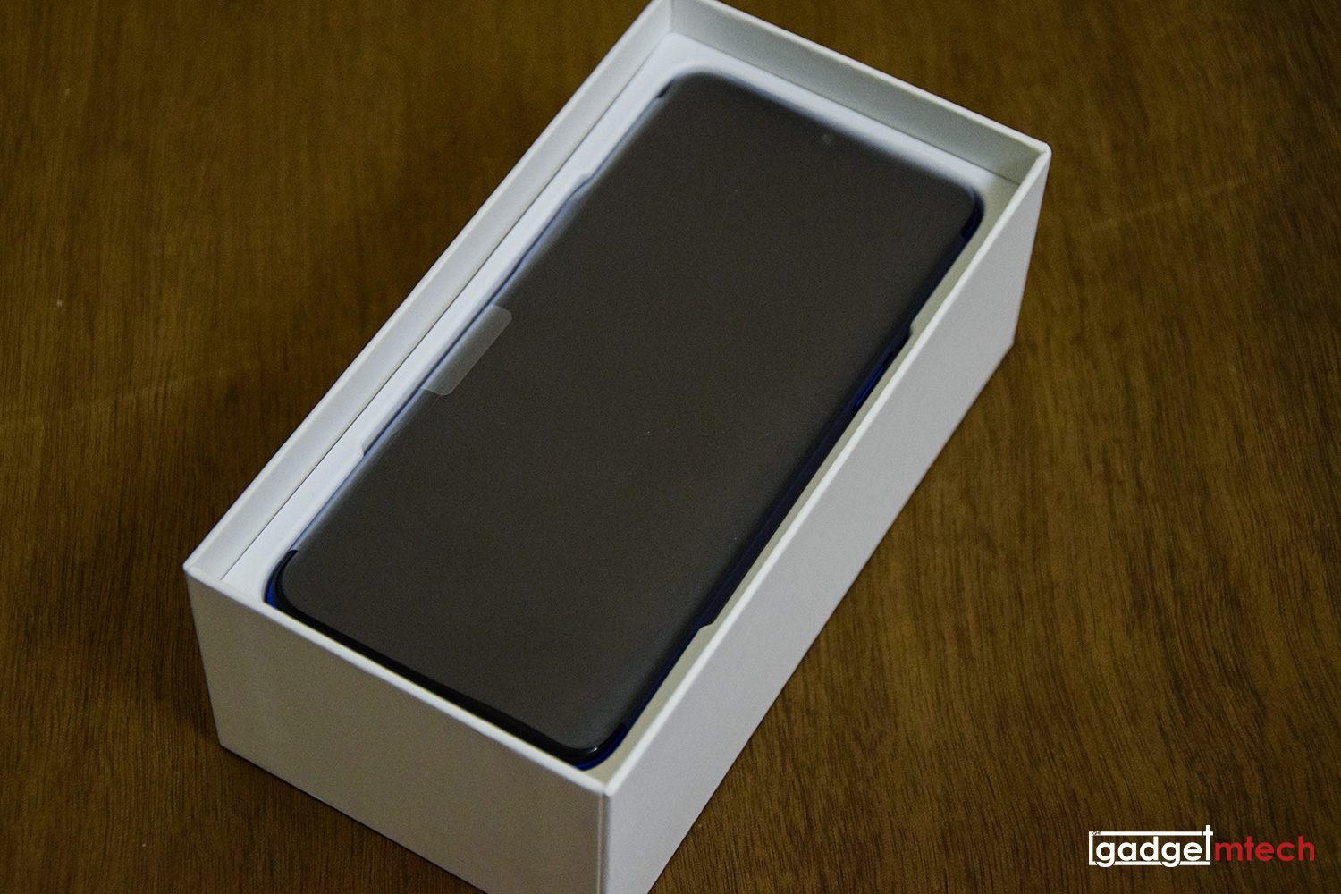 realme 5 Unboxing & First Impressions_3