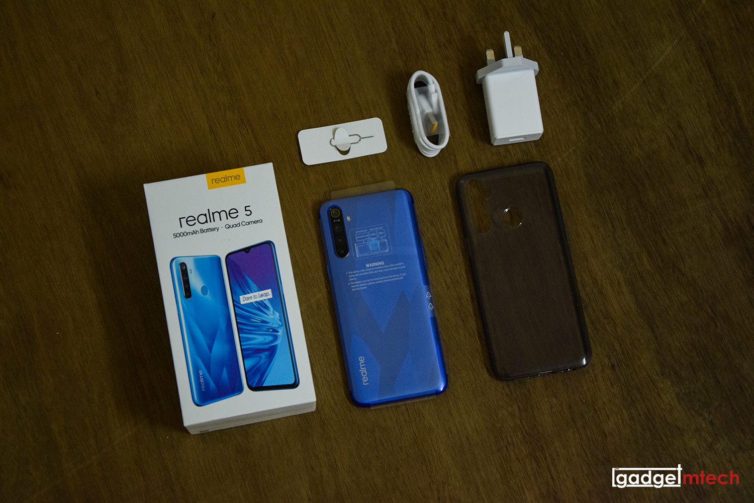 realme 5 Unboxing & First Impressions_5