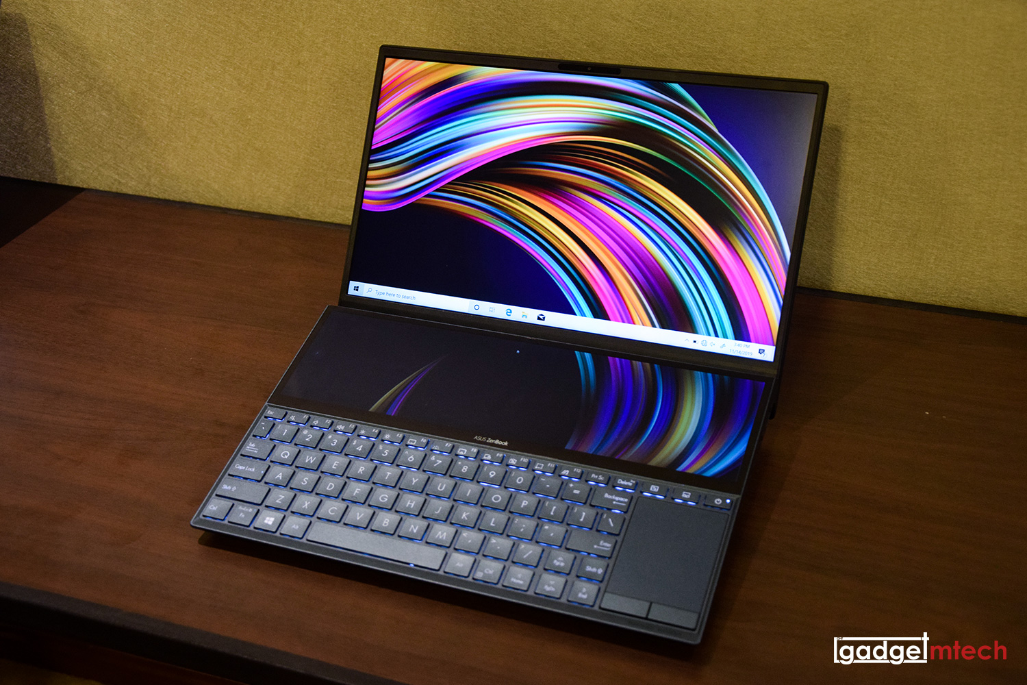 ASUS ZenBook Duo_1