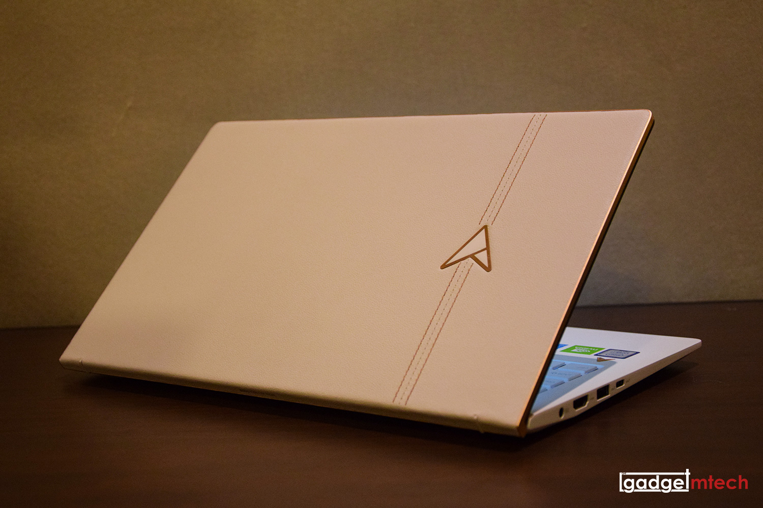 ASUS ZenBook Edition 30_2