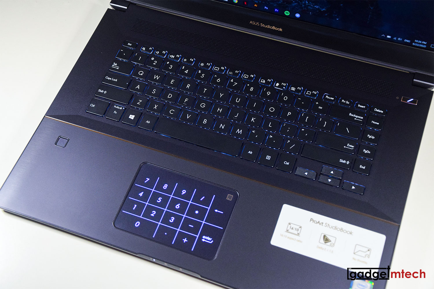 ASUS ProArt StudioBook Pro 17_11