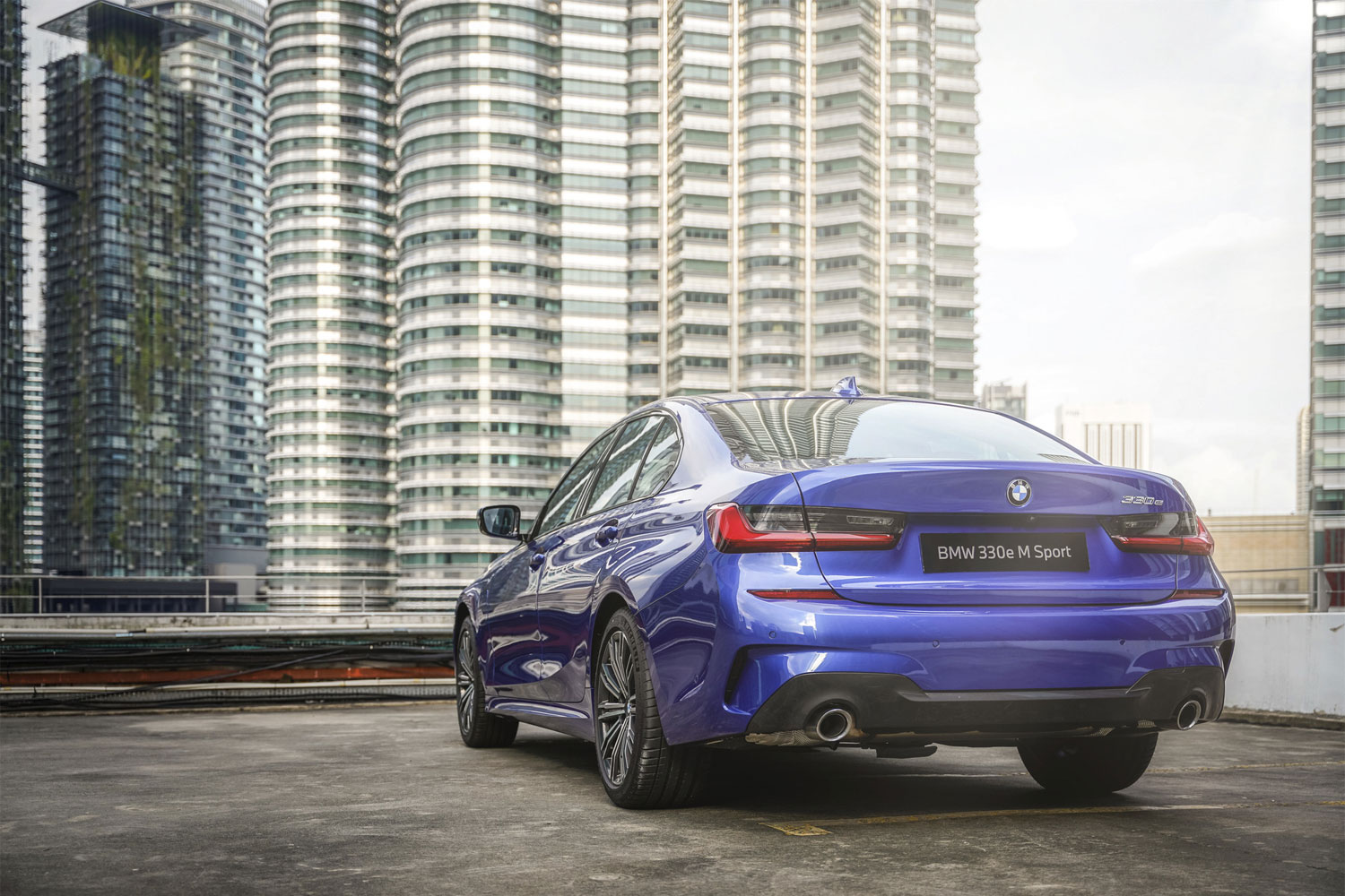 BMW 330e M Sport_2