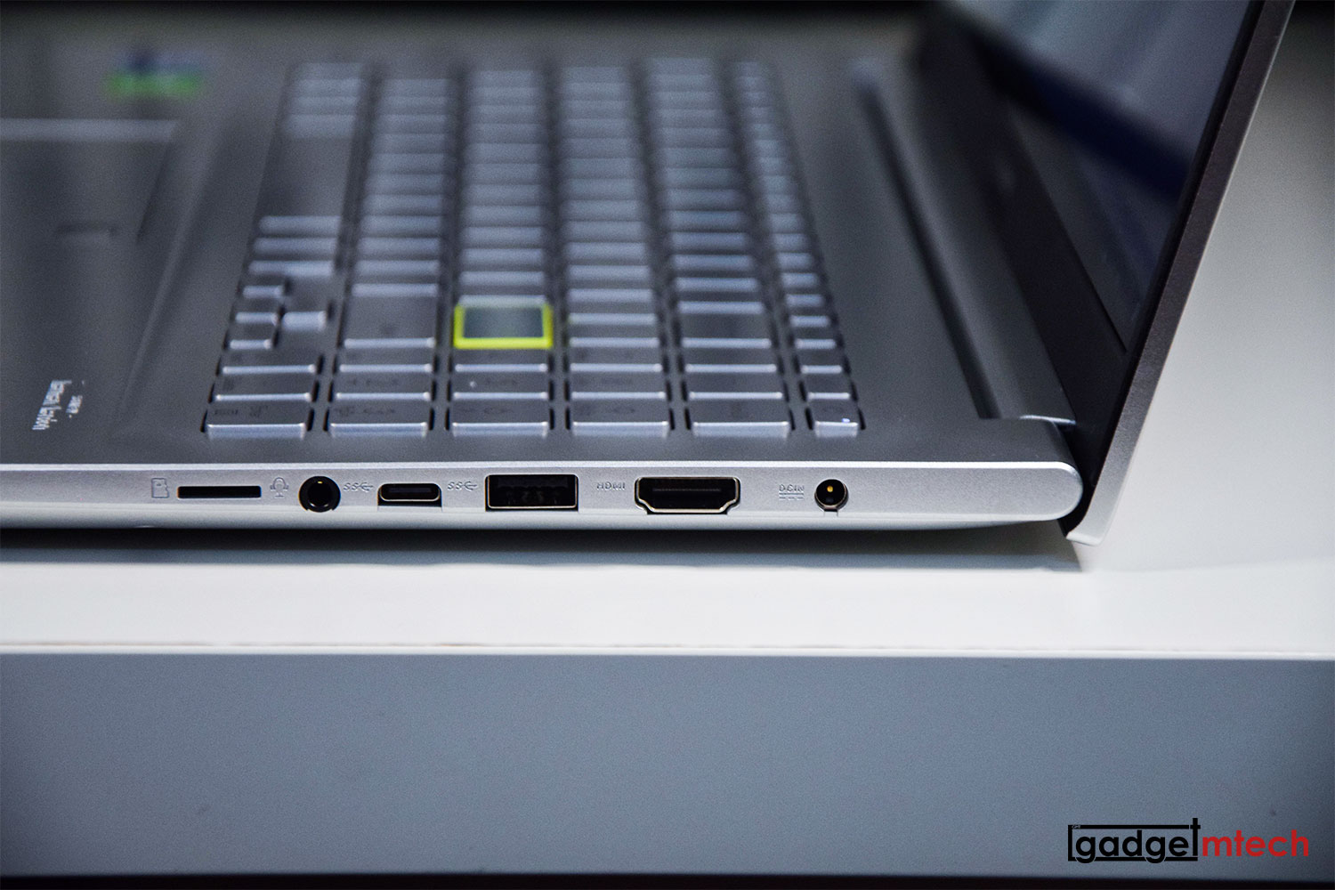 ASUS VivoBook 15 (K513) Review_4