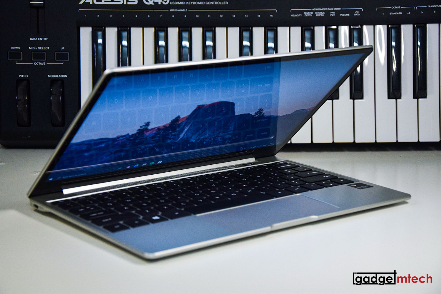 JOI Book SK3000 Review