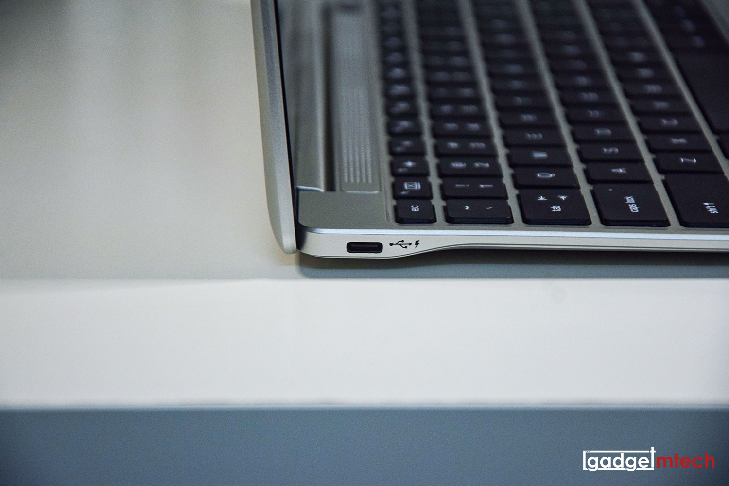 JOI Book SK3000 Review_3