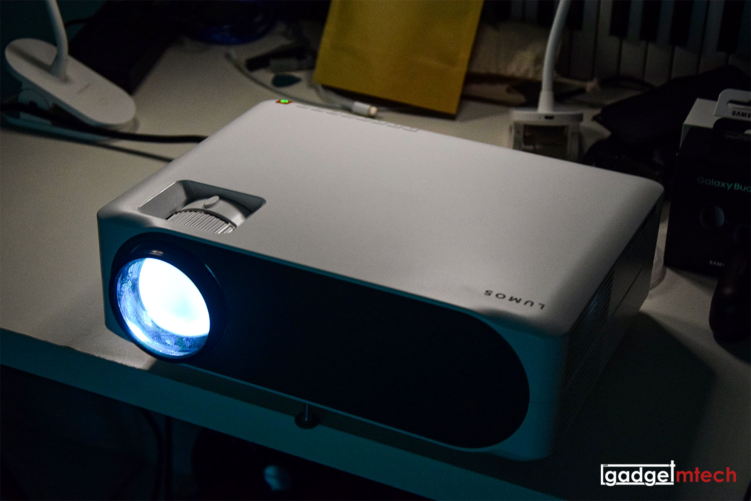 LUMOS AURO Home Cinema Short Throw Projector Review_1
