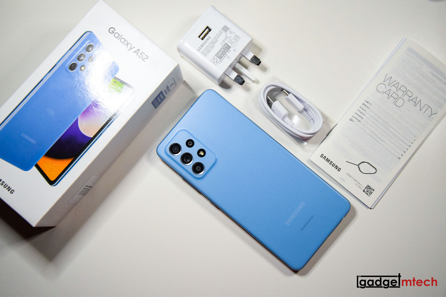 Samsung Galaxy A52 Unboxing and First Impressions_2