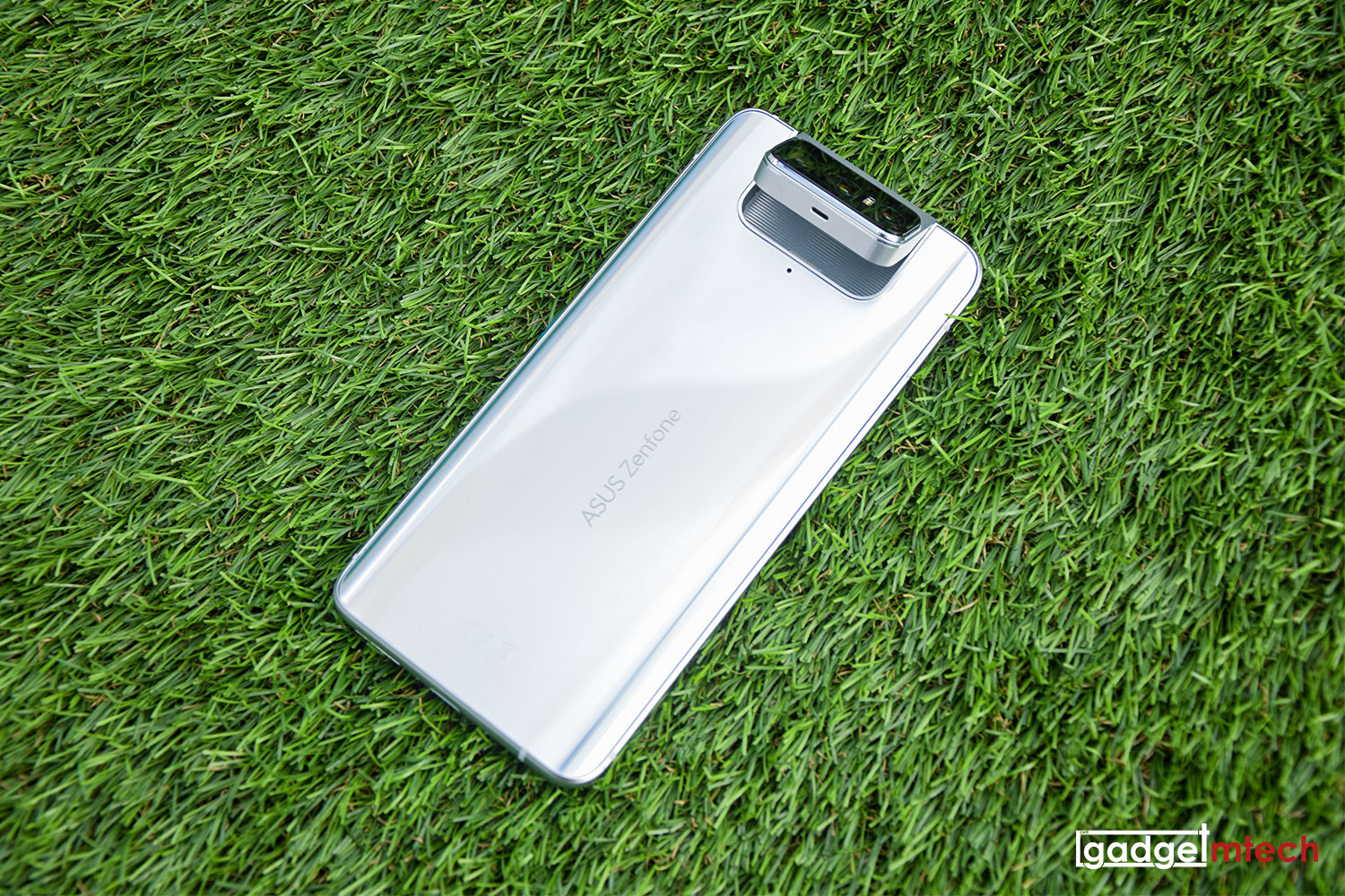 ASUS Zenfone 8 Flip Review_1